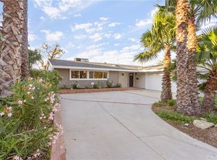 20441 Aetna St, Woodland Hills, CA 91367