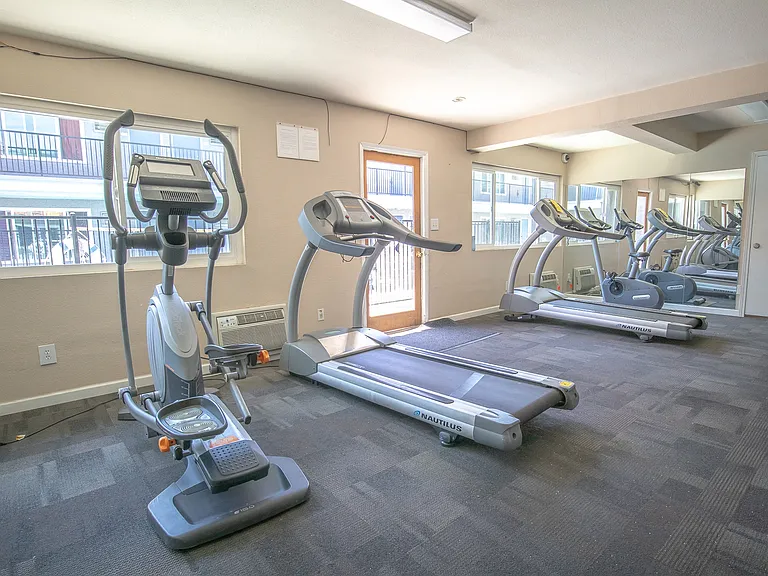 Saticoy Apartments — Photo 11