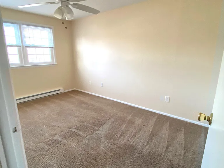 West Hill Apartments — Photo 7