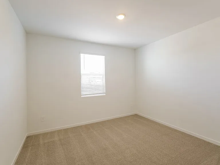 24477 W Grove St — Photo 12