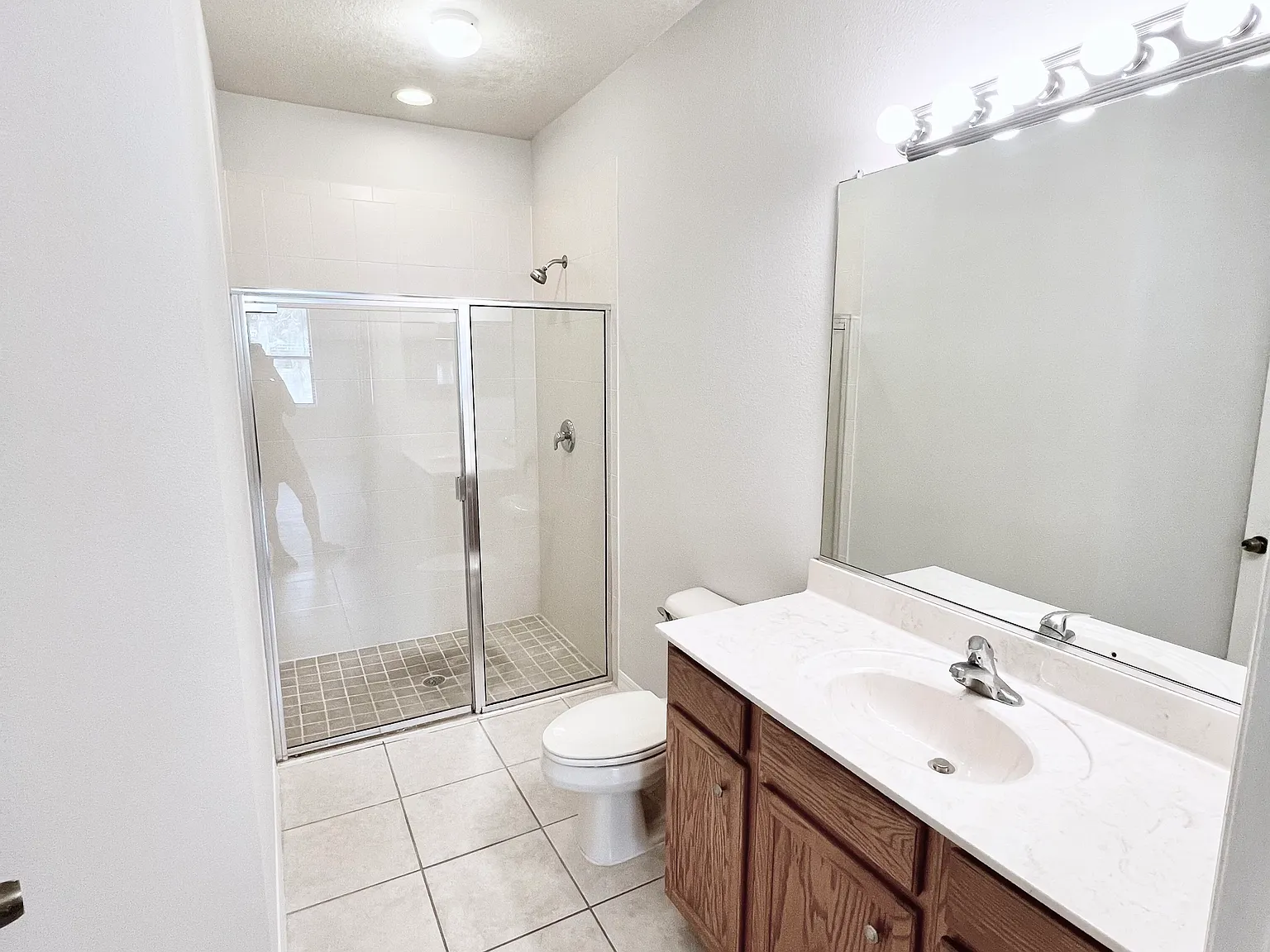 3 bed, 1252 sqft, $1,950 — Photo 4