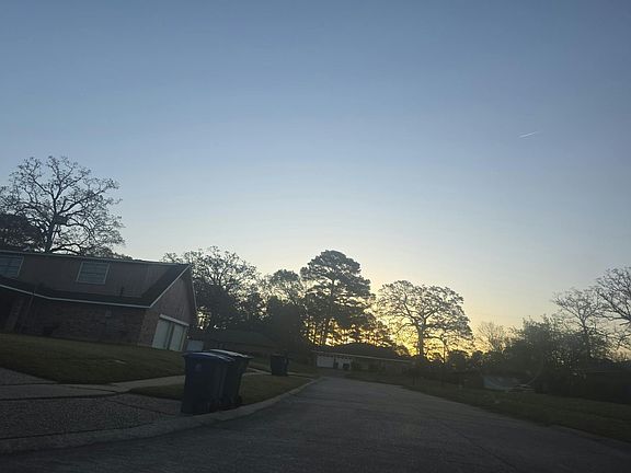 4th image of 6013 Silver Fox Cir