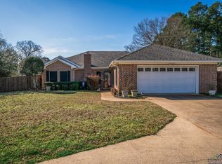 512 E Ridgecrest Dr, White Oak, TX 75693