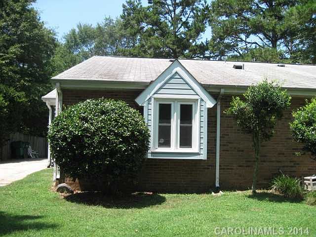 1st image of 10710 Blue Heron Dr