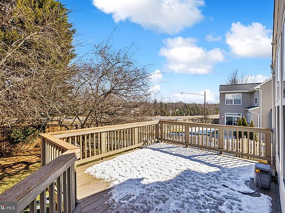 5th image of 6208 Oscar Ct