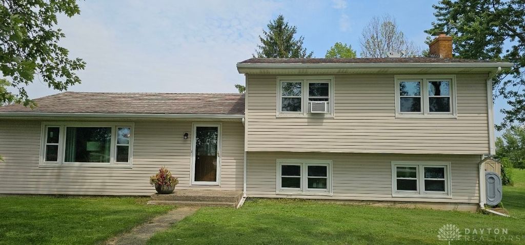 Real estate listing image