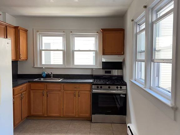 2nd image of 121 E Fairview Ave APT 1