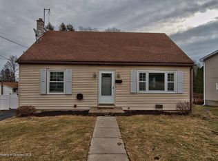 601 Sunset St #L-4, Clarks Summit, PA