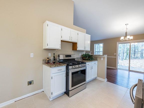 5th image of 7009 Woodfield Way