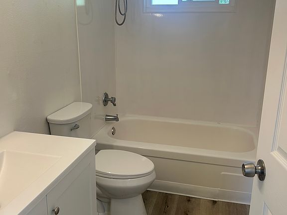4th image of 2933 Eastern Ave APT 12