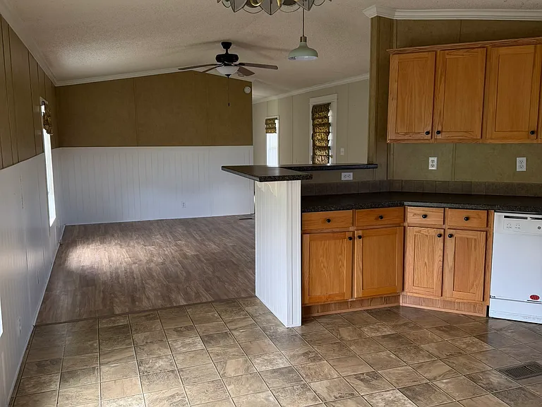 144 McCallister Rd — Photo 7