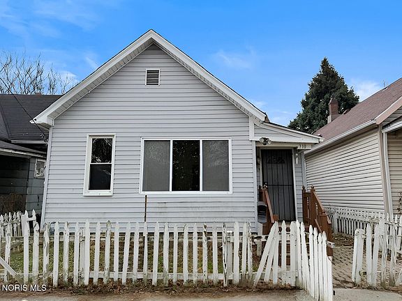 2nd image of 310 Bronson Ave