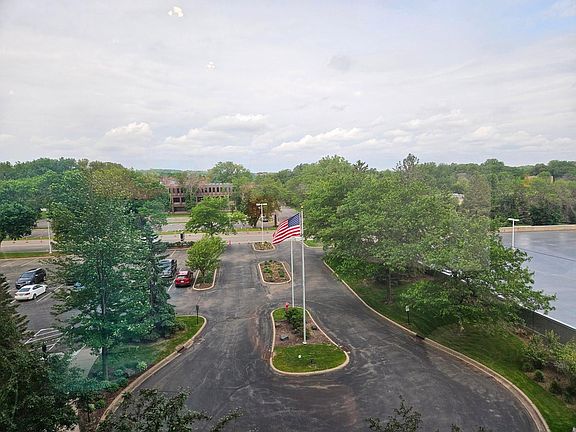 4th image of 5601 Smetana Dr Unit 418