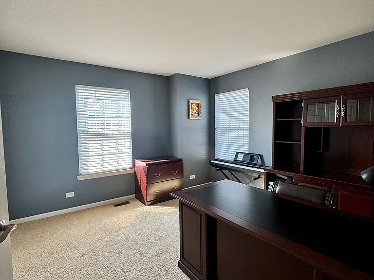 11 E Willow Rd — Photo 20