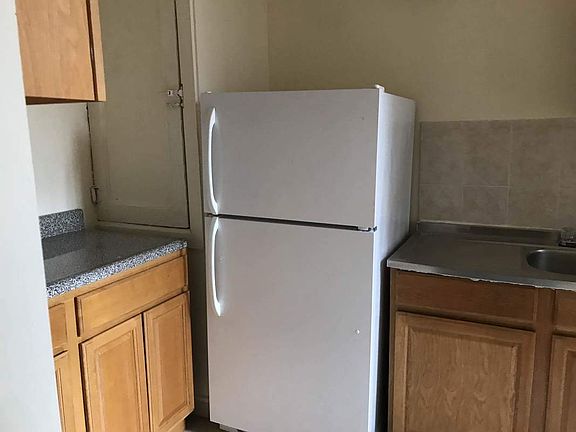 3rd image of 510 W 218th St APT 3G
