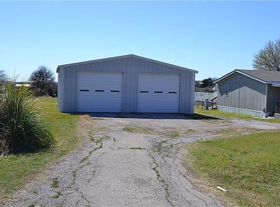 4th image of 2805 Wildberry Ln