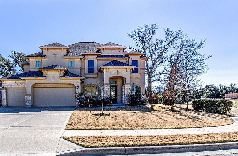 1st image of 3200 Vaquero Ln