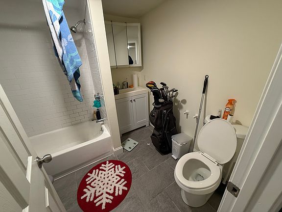 5th image of 501 E Broadway #2A