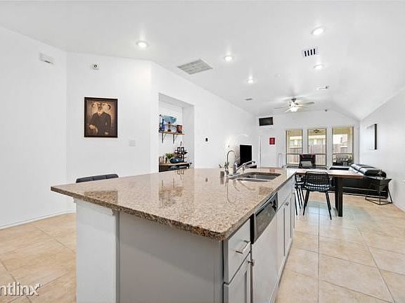 5th image of 12338R Summerbrook Dr