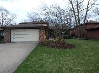 15607 Calumet Dr, South Holland, IL 60473