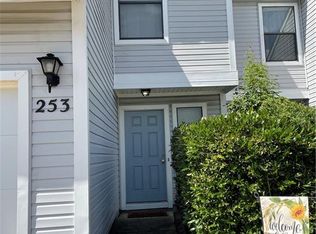 253 Mannings Ln, Virginia Beach, VA 23462
