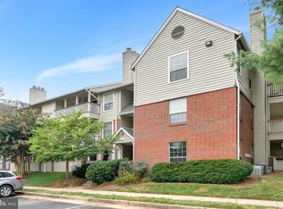 12164 Penderview Ln APT 1627, Fairfax, VA 22033