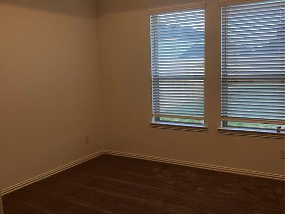 4th image of 8038 Royal Palm Dr