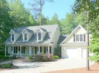 60 Lake Wood Dr, Pinehurst, NC 28374
