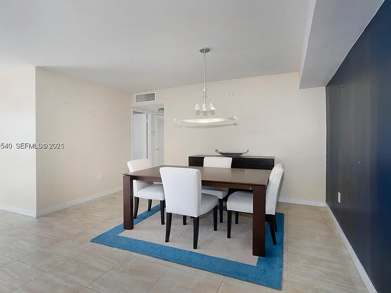 145 SE 25th Rd #502 — Photo 11