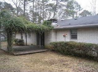 5779 Darry Cir, Norcross, GA 30093