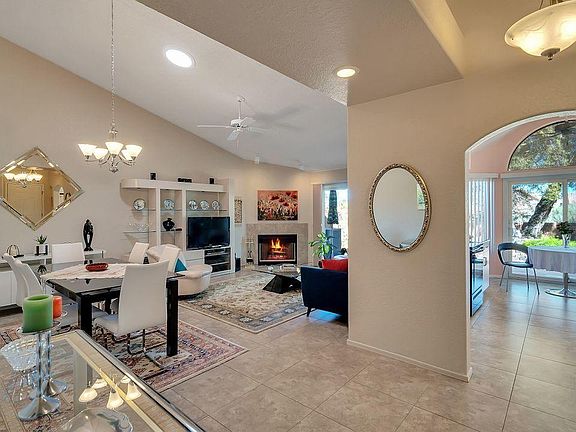 5th image of 1371 E Stoney Canyon Cir