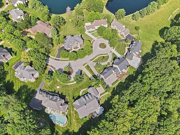 3rd image of 1072 Bristol Manor Dr