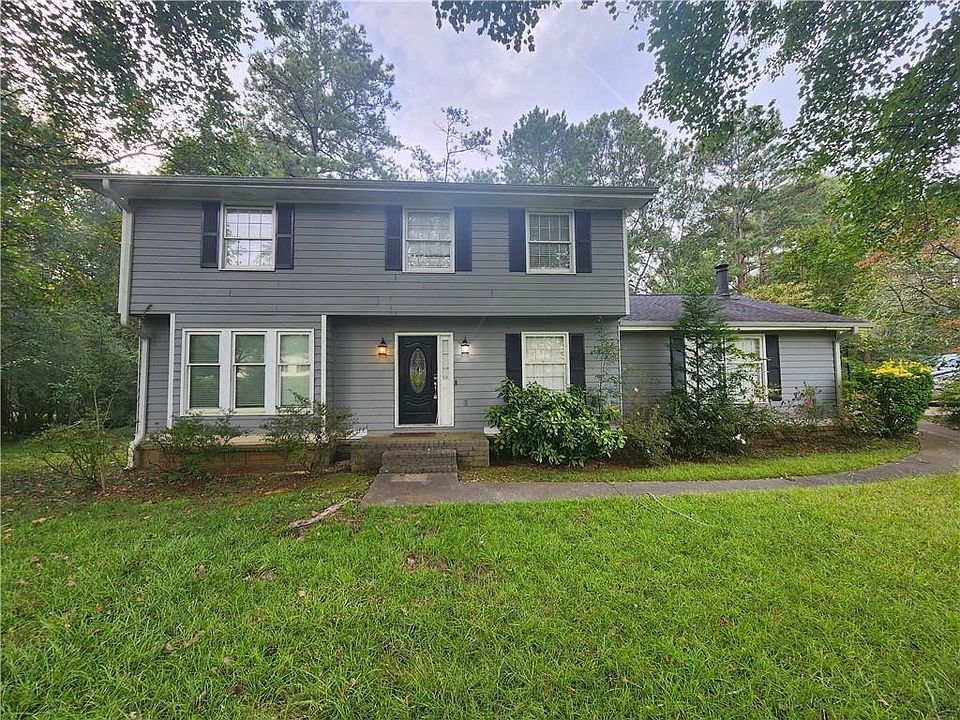 1st image of 3292 Salem East Dr SE