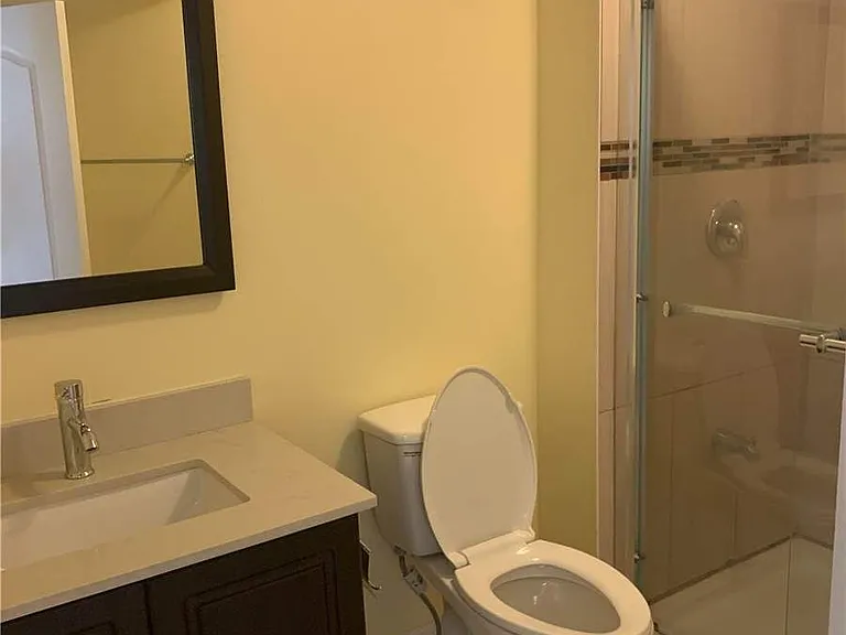 21 Watersplace Ave — Photo 7
