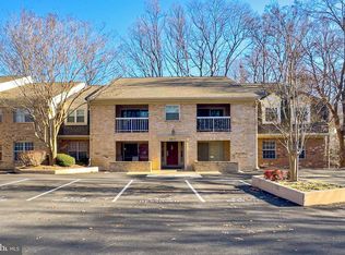 5833 Cove Landing Rd APT 304, Burke, VA 22015