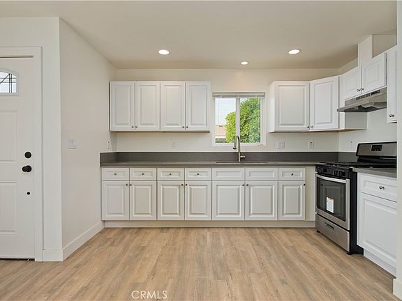 2nd image of 12516 San Fernando Rd #2