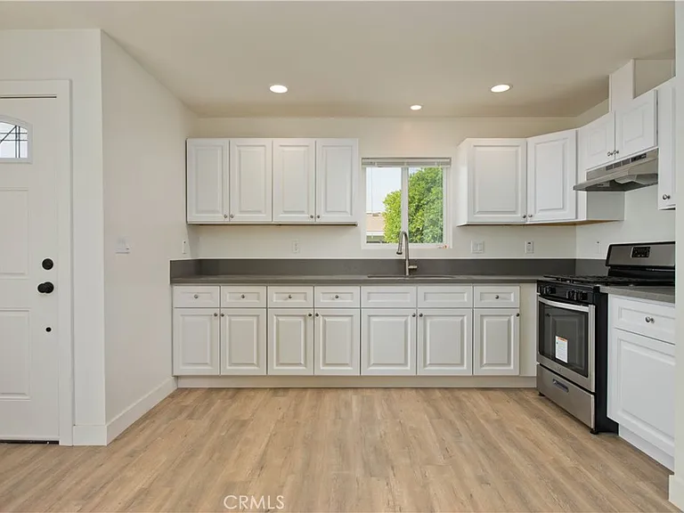 12516 San Fernando #2 — Photo 2