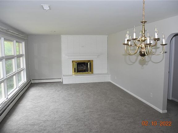 3rd image of 1107 N Mary Peake Blvd