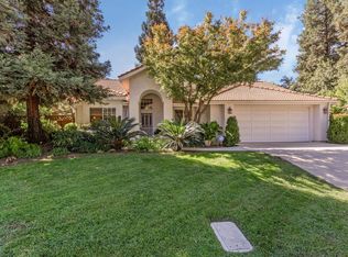 277 E Lindbrook Ln, Fresno, CA