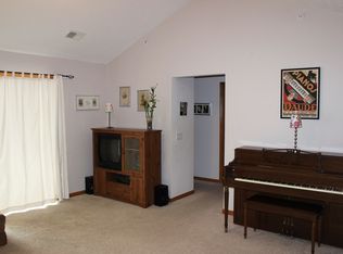 3154 W Crystal Waters Dr UNIT 5, Holland, MI 49424