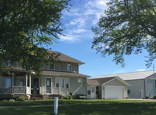 422 190th Ave, Otley, IA 50214