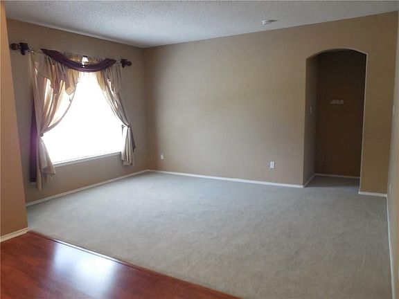 3rd image of 9020 Culberson Dr