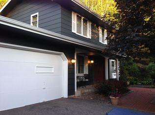 5041 Woodgate Ct, Minnetonka, MN 55345