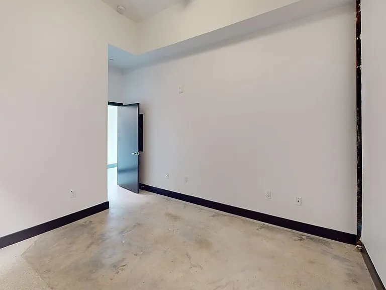 Thirty60 Lofts — Photo 73