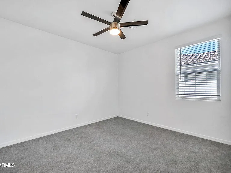 1135 E Westwood Dr — Photo 15