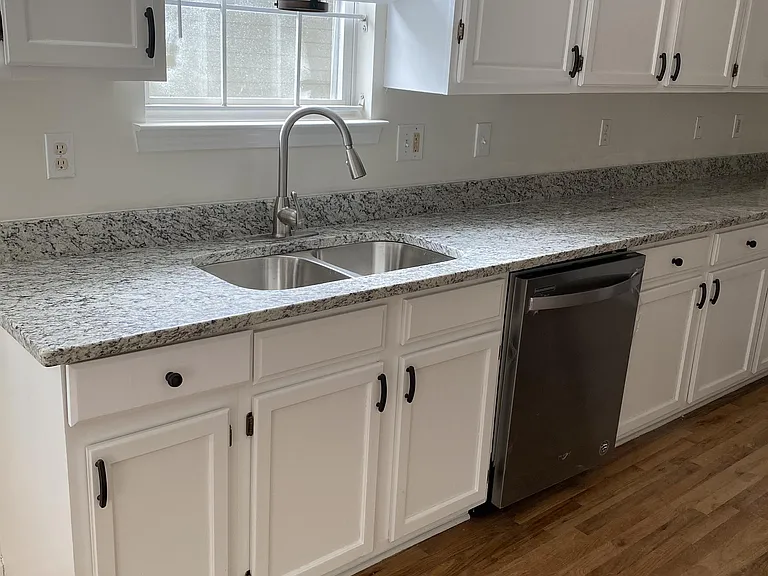 1063 Metropolitan Pkwy SW #A — Photo 3