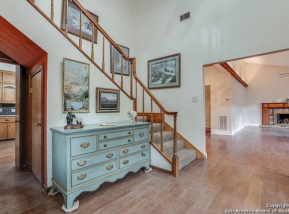 2nd image of 3427 River Way