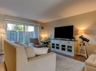 401 Cannon Green Dr APT D, Goleta, CA 93117