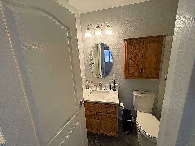 523 W Kelton Ln — Photo 5