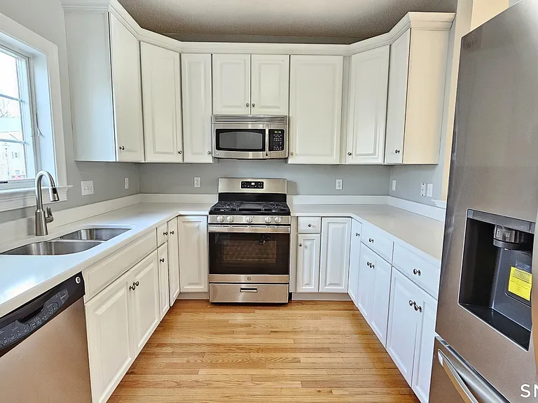 1158 Hartford Tpke #10 — Photo 10